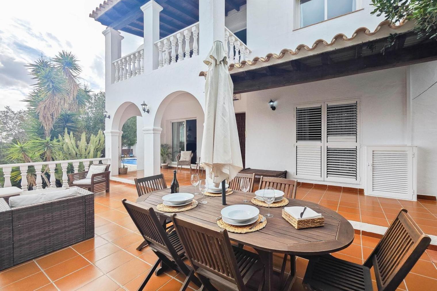 Villa Mercedes 칼라 이온가 외부 사진